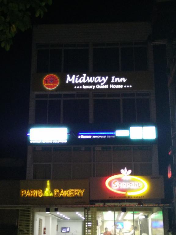 Midway Inn Bhubaneswar Ngoại thất bức ảnh